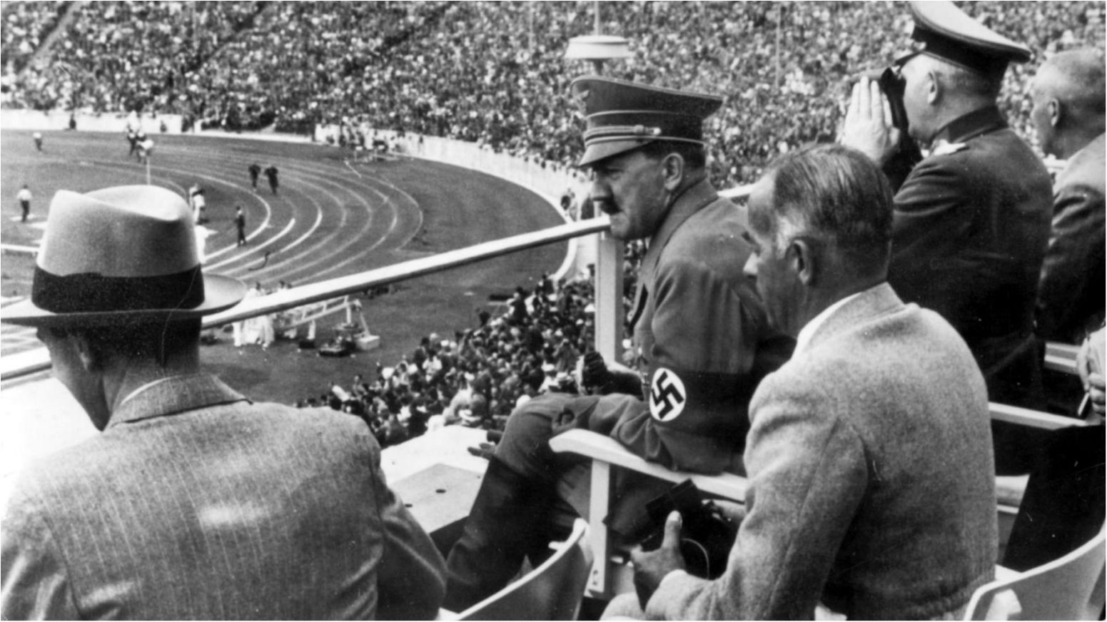 "Гітлер під амфетаміном" вщент розірвав мережу