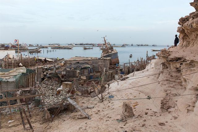 На даху потяга: неймовірна подорож пустелею - фото 151707