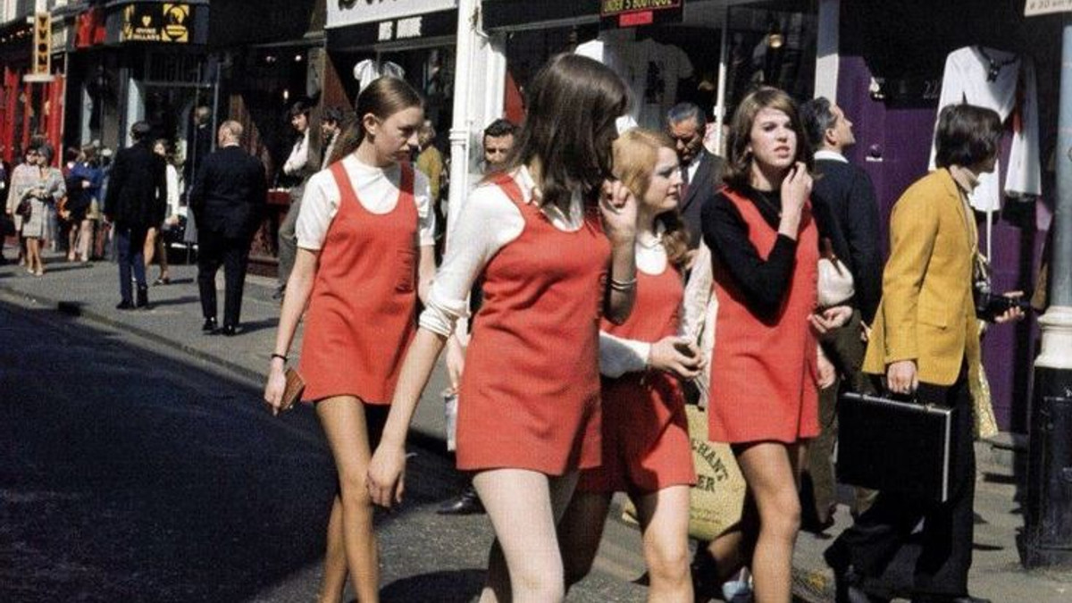 Як виглядали британки у 1960-х: вуличні фото - фото 1