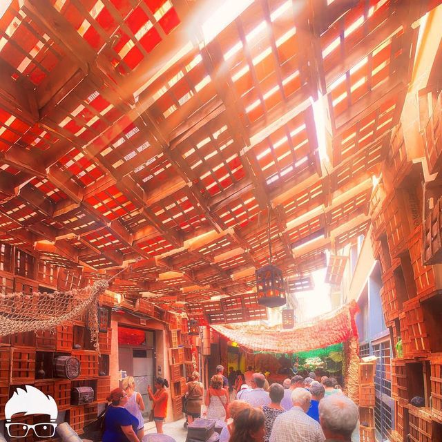 Місцевий житель показав маловідому Барселону: яскраві фото - фото 151125