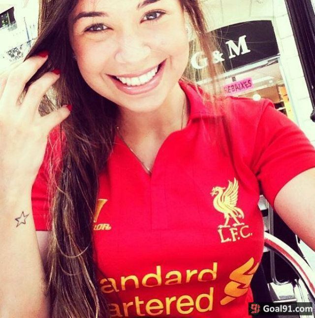 "Я за жовтеньких!": як привчити дівчину дивитися футбол - фото 149832