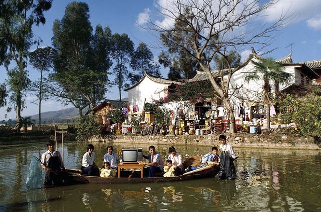 Реальні умови життя в різних країнах світу 20 років тому - фото 150478