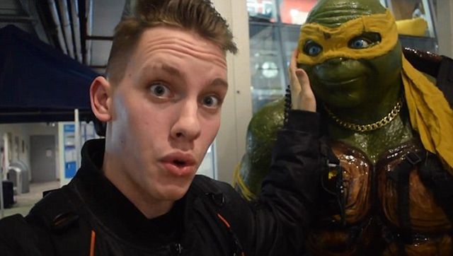 Юні британці пробралися в офіс Facebook: з'явилося відео