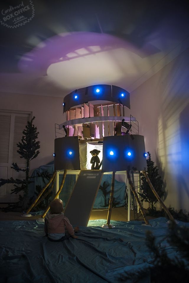 Весела сім'я відтворила сцени відомих фільмів: ефектні фото - фото 150173