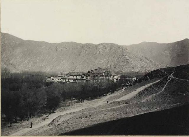 Під страхом смерті: з'явилися перші фотографії Тибету - фото 149684