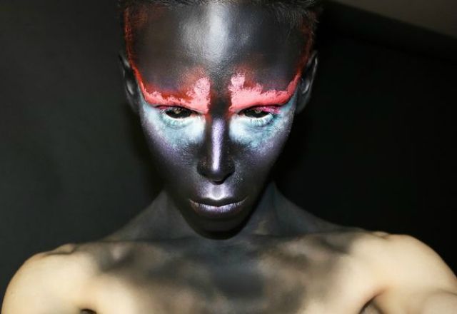 Американець зробив сотню операцій, щоб стати інопланетянином - фото 148851