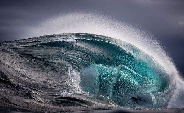 На гребені хвилі: неймовірні фото морської стихії - фото 155306