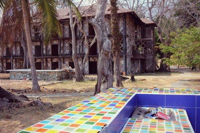 Як виглядає закинутий панамський курорт: вражаючі фото - фото 152612