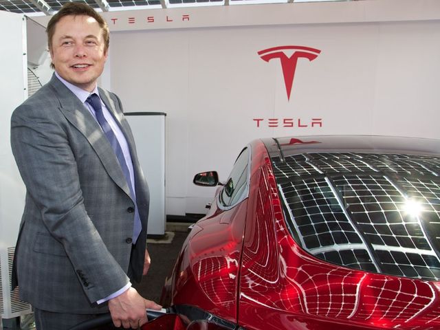 Маск відверто розповів про перспективи електромобілів - фото 153760