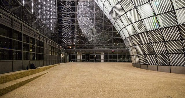 Як виглядає штаб-квартира ЄС в Брюсселі - фото 149941