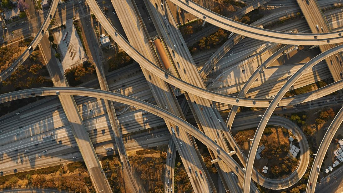 До запаморочення: як виглядають автомобільні шляхи світу