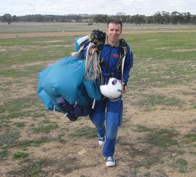 Знайомтеся, Йен Ашер, який просто продав своє невдале життя - фото 152511