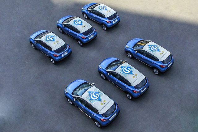 Для справжніх фанів: круті автомобілі у стилістиці культових футбольних клубів - фото 150994