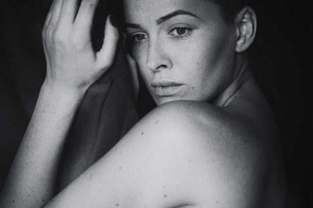 Даша Астаф'єва вразила новим образом