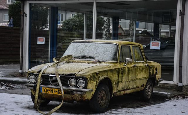 Можливо, найбільш іржаве авто у світі - фото 152540