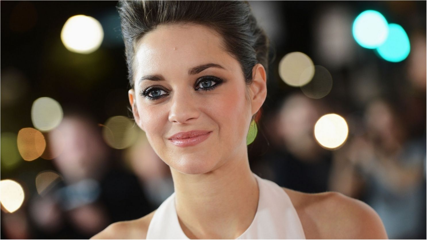 Красуня Маріон Котійяр вдруге стала мамою