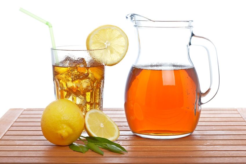 Вчені розповіли про шкоду холодного чаю