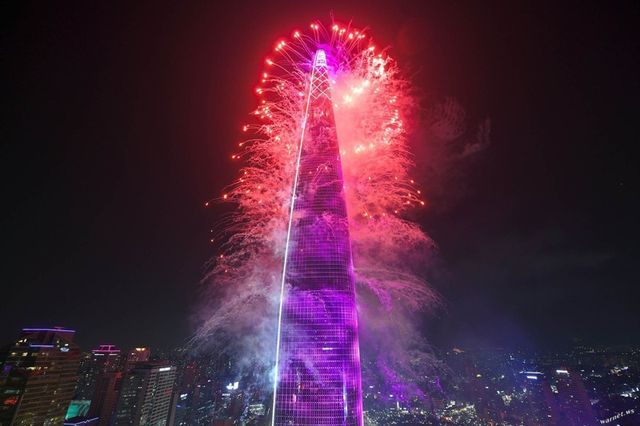 Що ховається всередині головного хмарочоса Південної Кореї - фото 159965