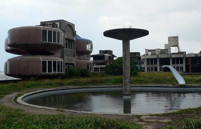 Прокляті місця, які досі є на карті: вражаючі фото - фото 161725