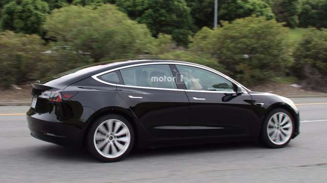ЗМІ показали шпигунські фото нової Tesla Model 3 - фото 158005
