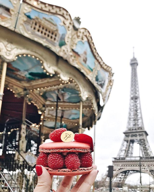 Весна у Парижі: чарівні фото - фото 161009