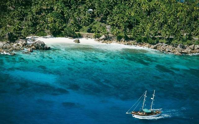 Відпочинок для двох: 15 найромантичніших островів у світі - фото 156416