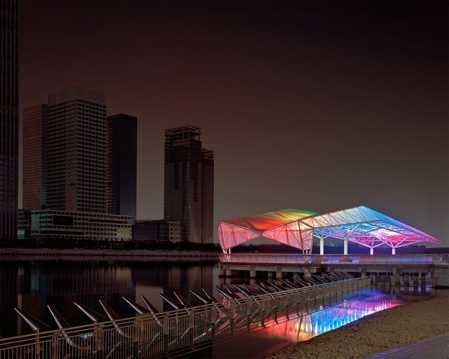 Фотограф показав міста-примари Китаю: моторошні фото - фото 161182