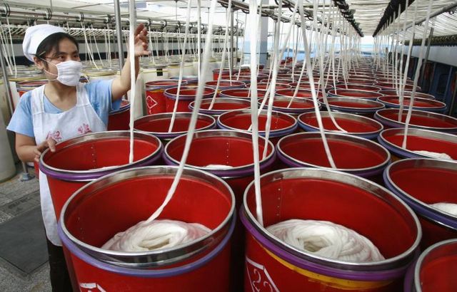 Як виглядають пекельні фабрики Китаю: вражаючі фото - фото 161280