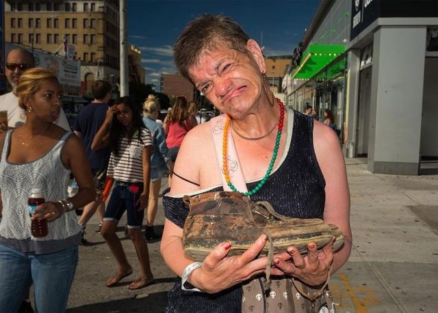 Зворотня сторона Нью-Йорка: фотограф показав неординарних людей мегаполіса - фото 159362