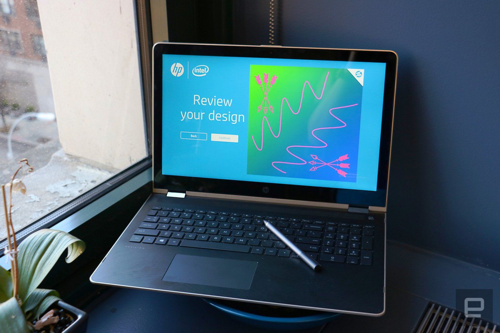 Оновлені ноутбуки HP Pavilion підтримують швидку зарядку