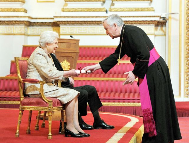 Правила, які не може порушувати навіть королева Британії - фото 160308