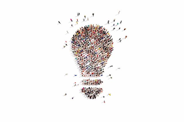 Що подобається жінкам та як розпоряджатися грошима правильно: 1 квітня в трьох фото - фото 156285