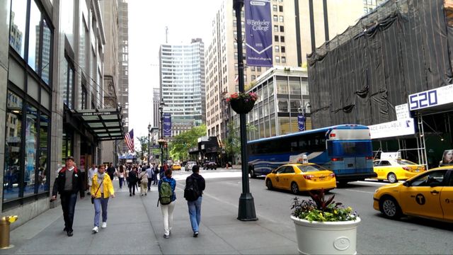 Названо найбільш щедрих туристів світу - фото 159604