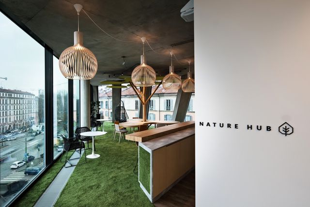 Як виглядає новенький офіс Microsoft в Мілані: ефектні фото - фото 162392