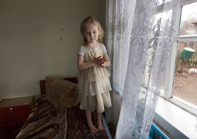 Як зараз виглядає життя у Чорнобильській зоні: вражаючі фото - фото 162909