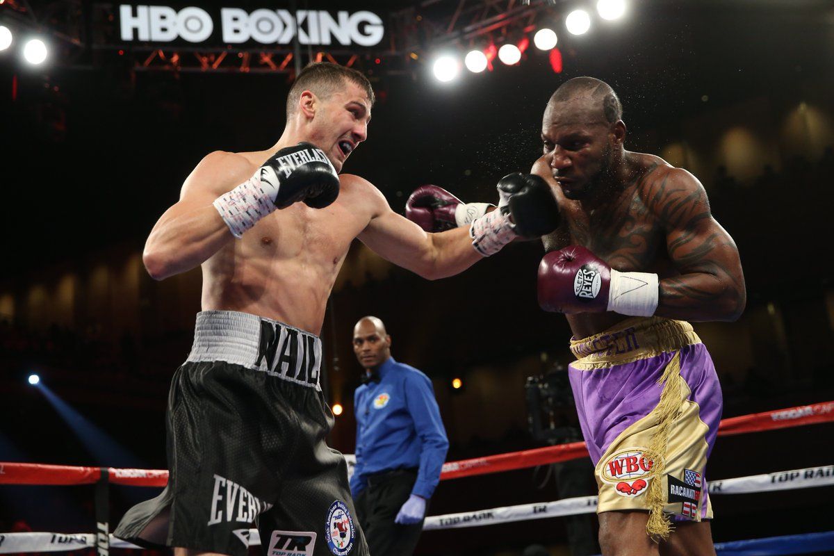 Квіти втікачеві. Гвоздик жорстко нокаутував кубинського Монстра