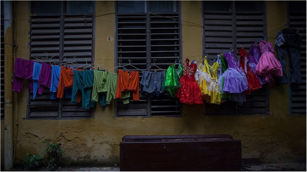 Фотограф показав, як насправді живуть циркачі