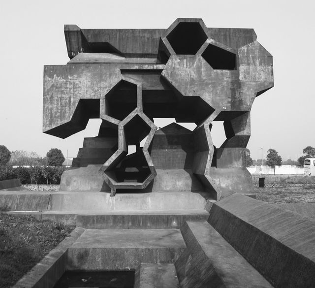 Як виглядають "брутальні" споруди світу: вражаючі фото - фото 161376