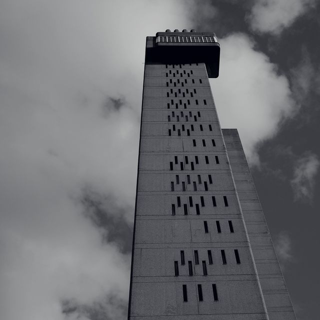 Як виглядають "брутальні" споруди світу: вражаючі фото - фото 161375