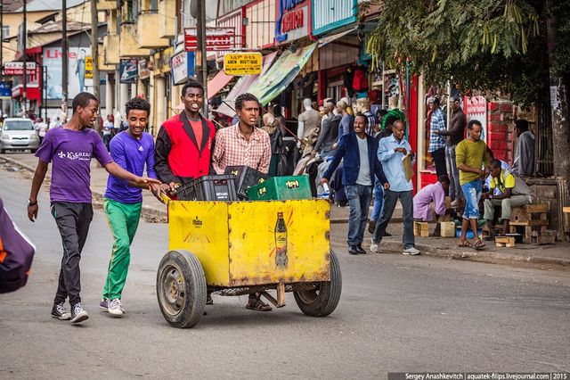 Як виглядає "африканський Брюссель": екзотичні фото - фото 156101