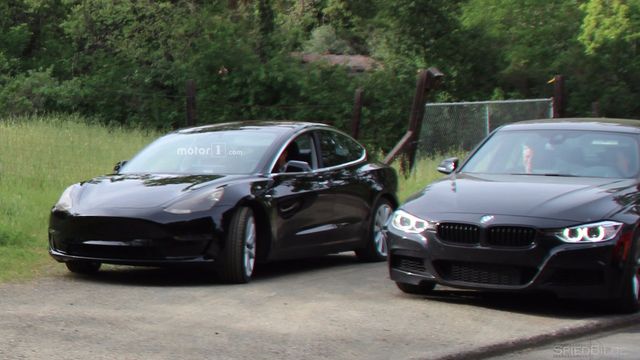 ЗМІ показали шпигунські фото нової Tesla Model 3 - фото 158006