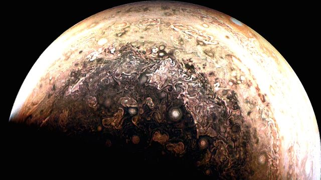 Місія Juno: приголомшливі фото Юпітера - фото 158560