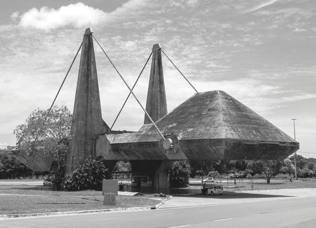 Як виглядають "брутальні" споруди світу: вражаючі фото - фото 161369