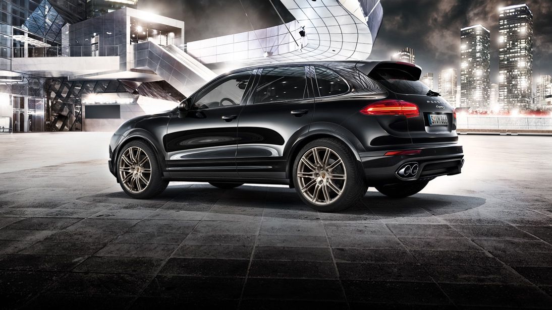 Porsche Cayenne та Panamera перетворять на електромобілі