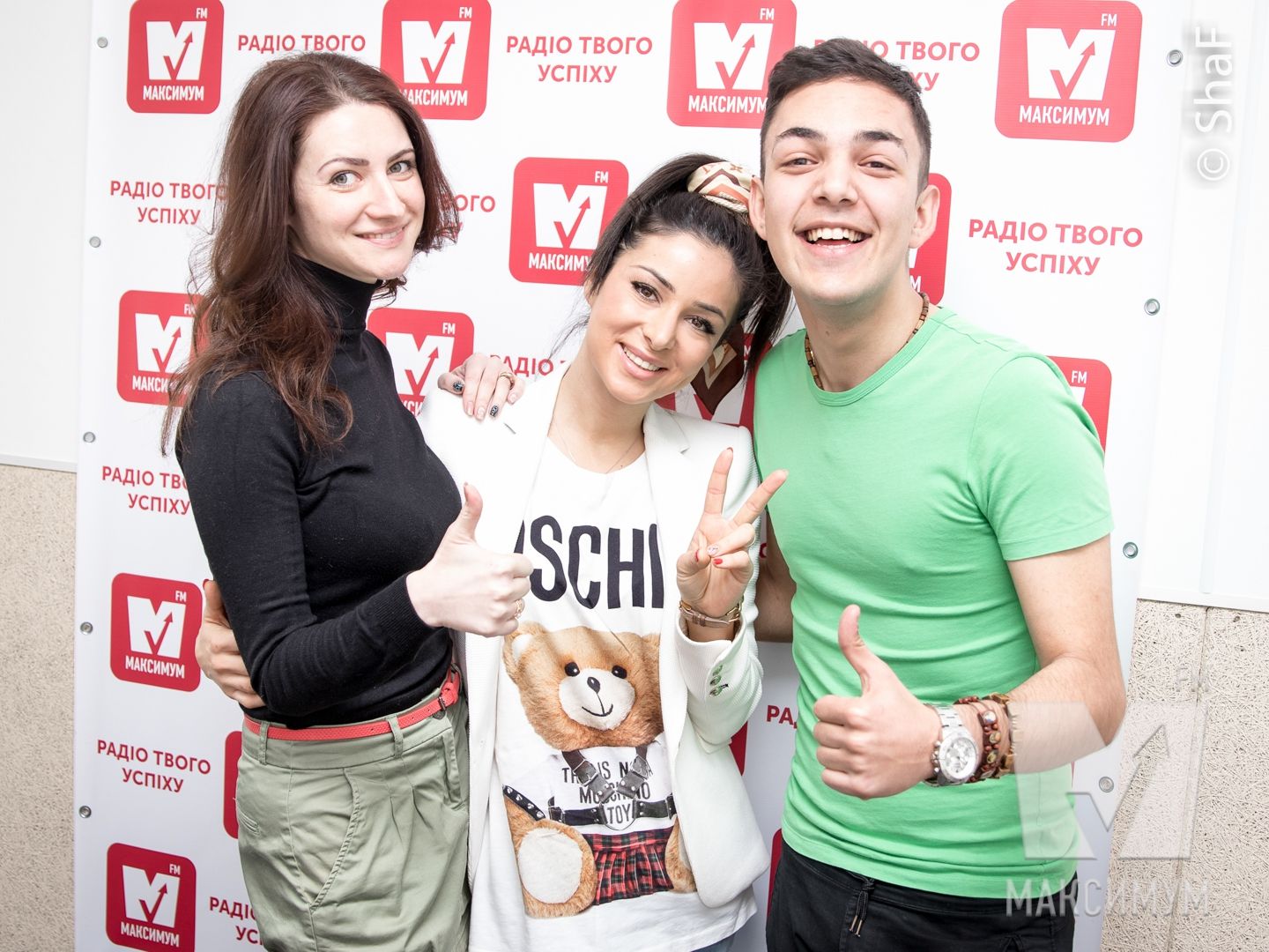 Злата Огневич з нашими Майком Сайкалі та Натою Романько - фото 1