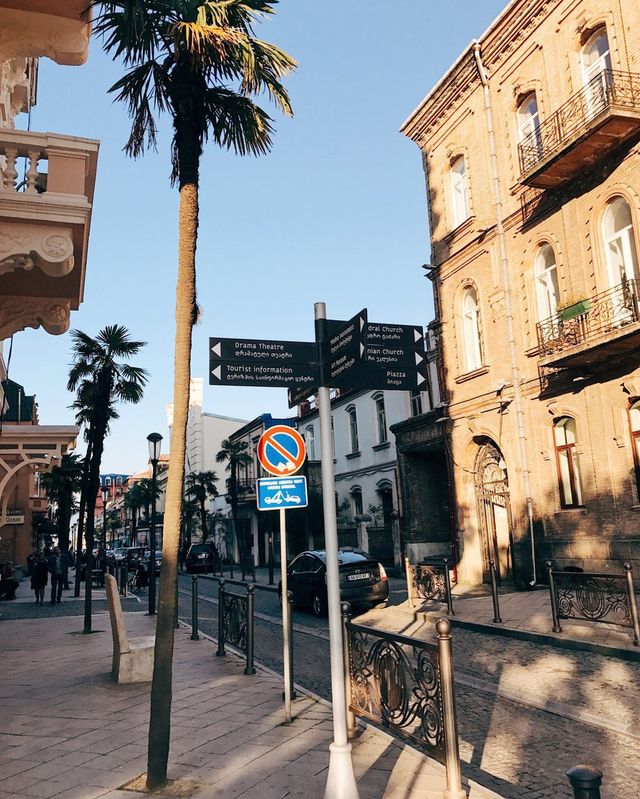 Прогулянка весняною Грузією: затишні фото - фото 163295