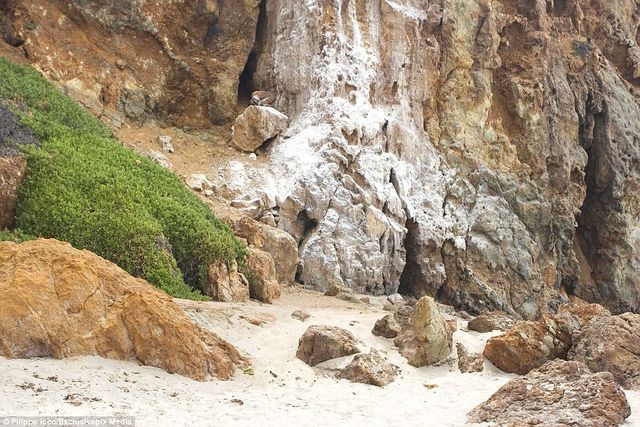 Знайди жінку: фотограф створив унікальну серію знімків - фото 156396