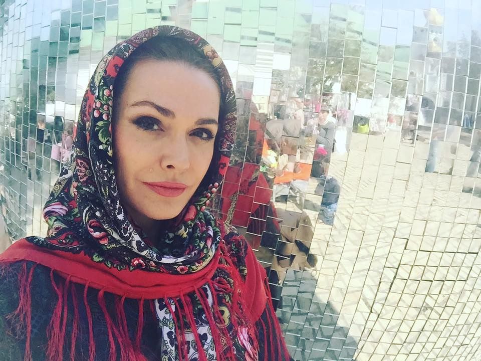 Ольга Сумська показала своїх красунь-донечок