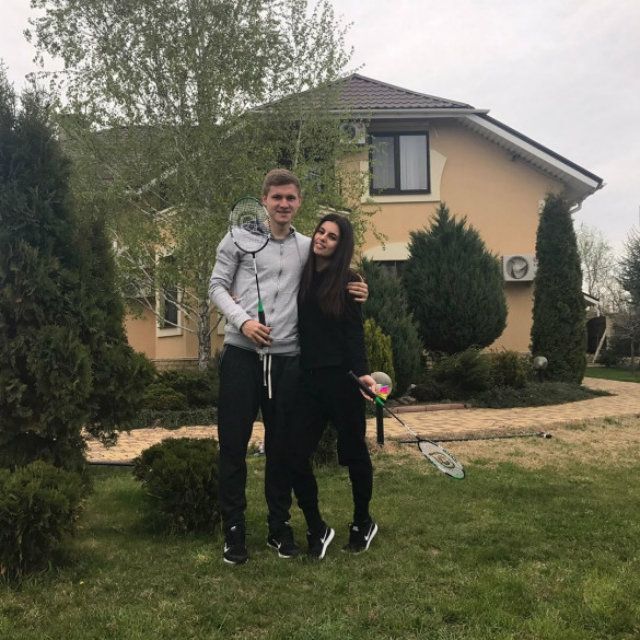 Як українські футболісти проводять Великдень - фото 160129