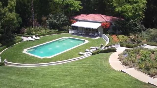 Де мешкає Джолі: фото розкішної вілли - фото 162576